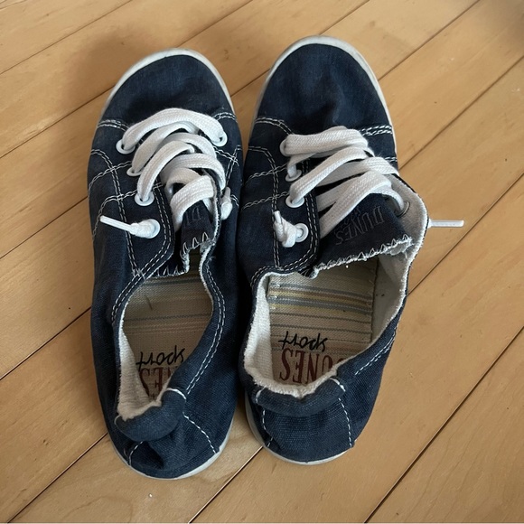 Size 6 Navy Dunes sport slip on shoes - Picture 2 of 3